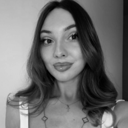 Louise Lst - Responsable Marketing et Directrice Créative