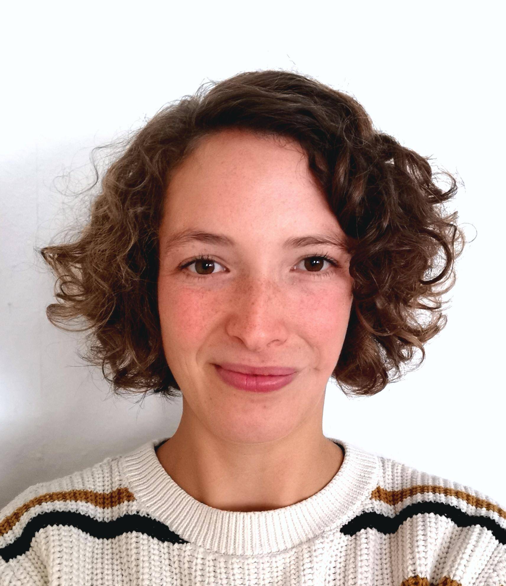 Alexandra M. - Professional Data Analyst