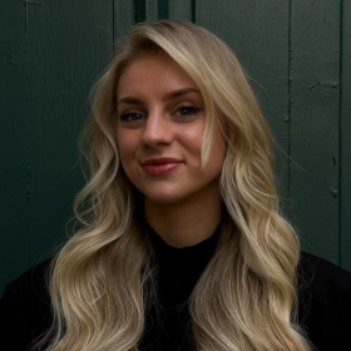 Lena Gall - Freelancerin I Brand Strategy & Design