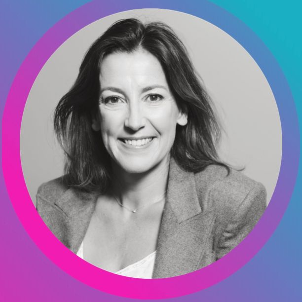 Julia Debienne - Stratégie Communication/ Réputation corporate