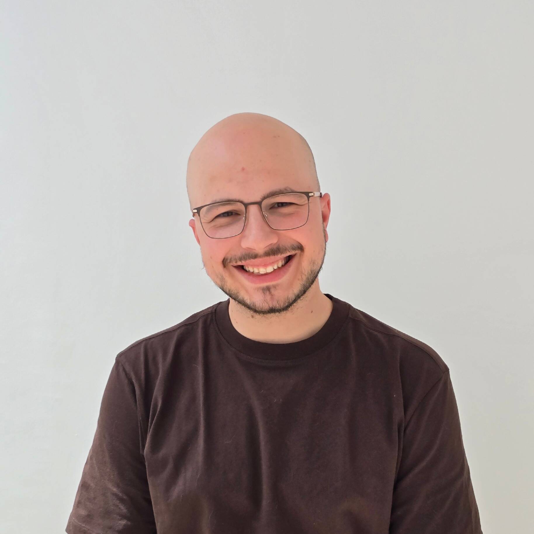 Antonio Pulido Fernández - Desarrollador web e IA · Laravel & Vue.js