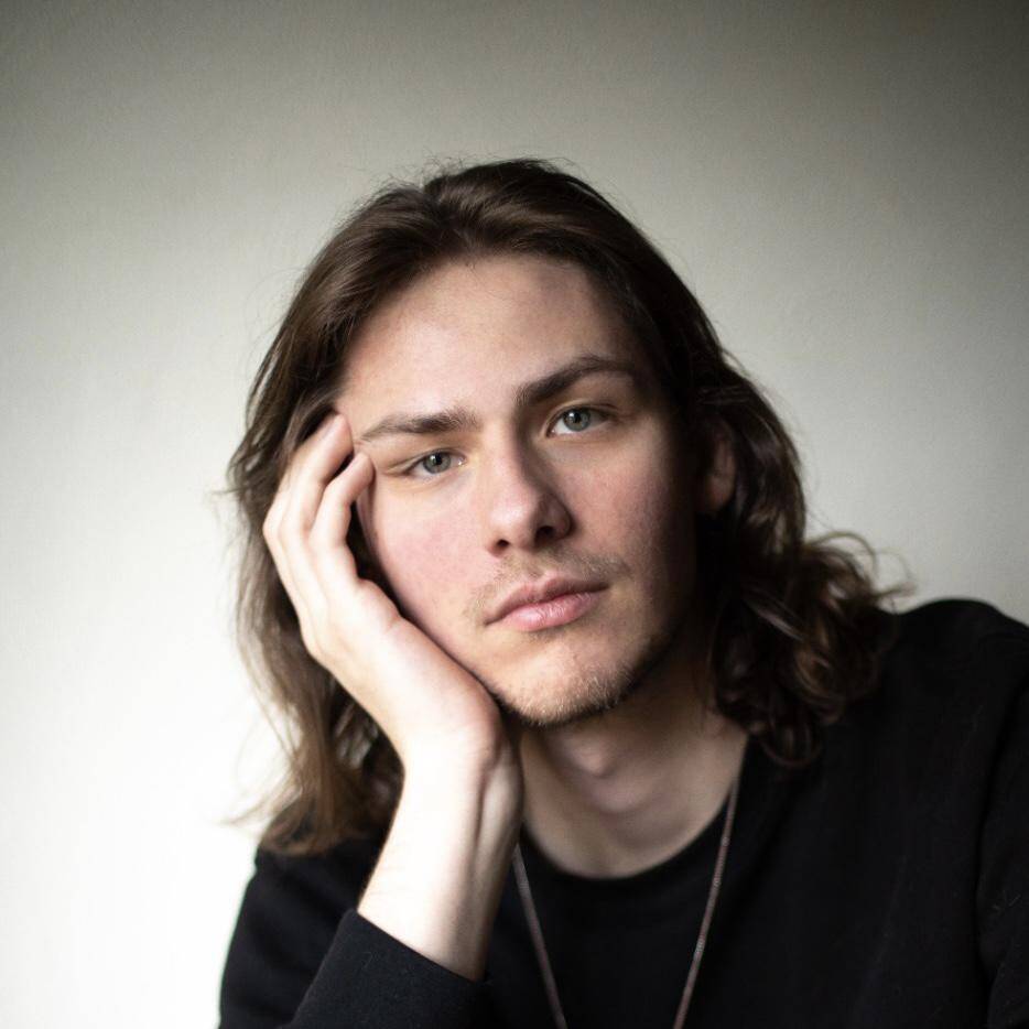 Corentin Chanabaud - Réalisateur - Cadreur Drone/Vidéo - Monteur