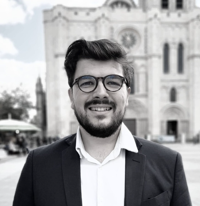 Nad Bennai - Développeur Fullstack Senior Laravel - Agents IA