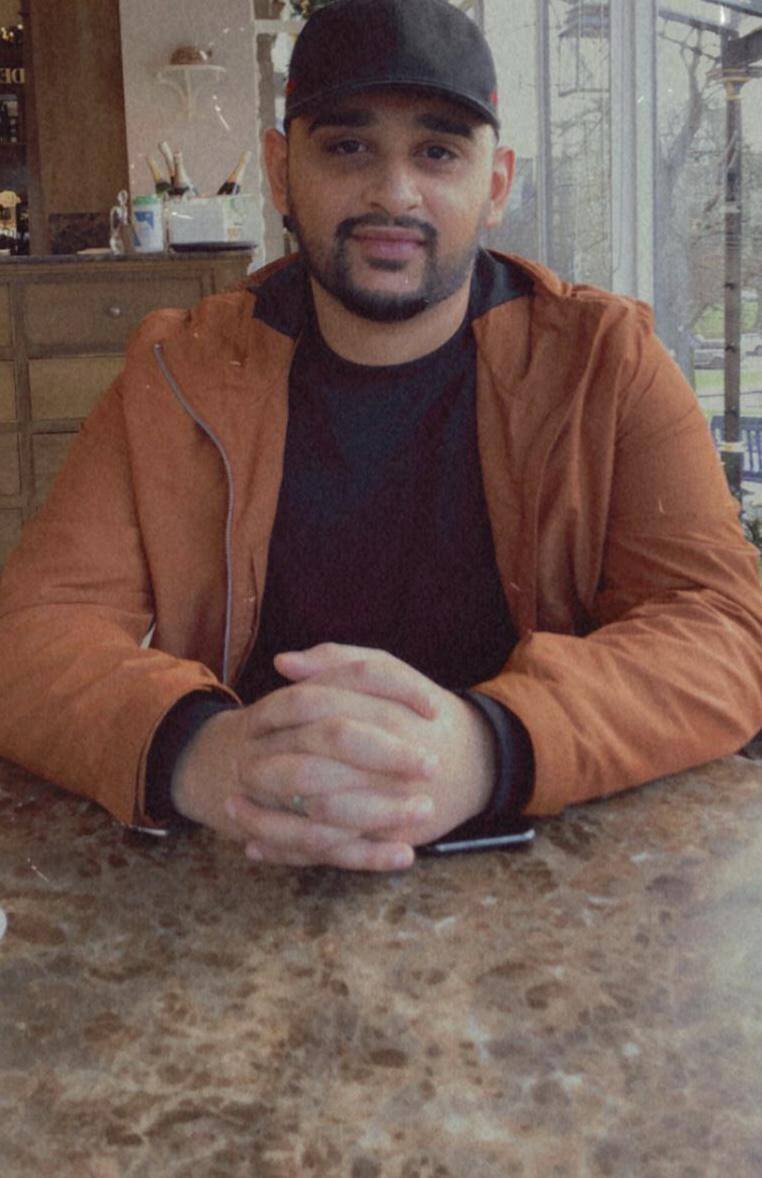 Adhnan Hussain