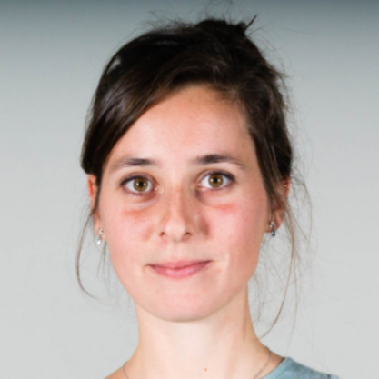 Camille Vézy - Consultante usages IA et numérique - User research