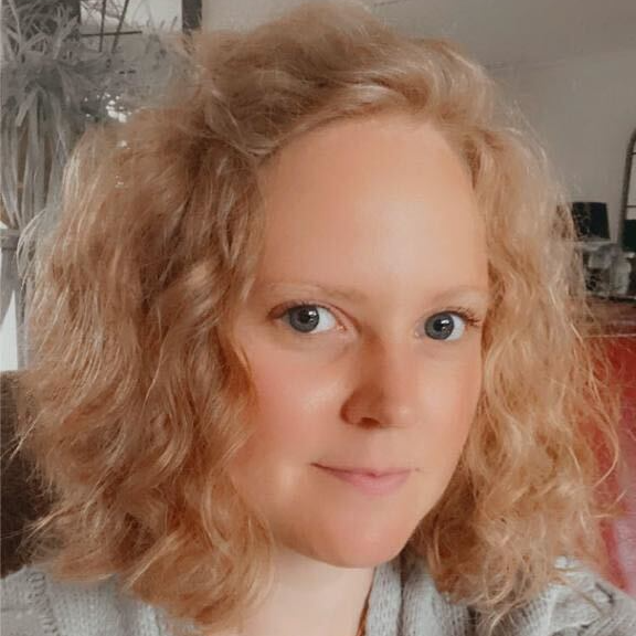 Sara L.