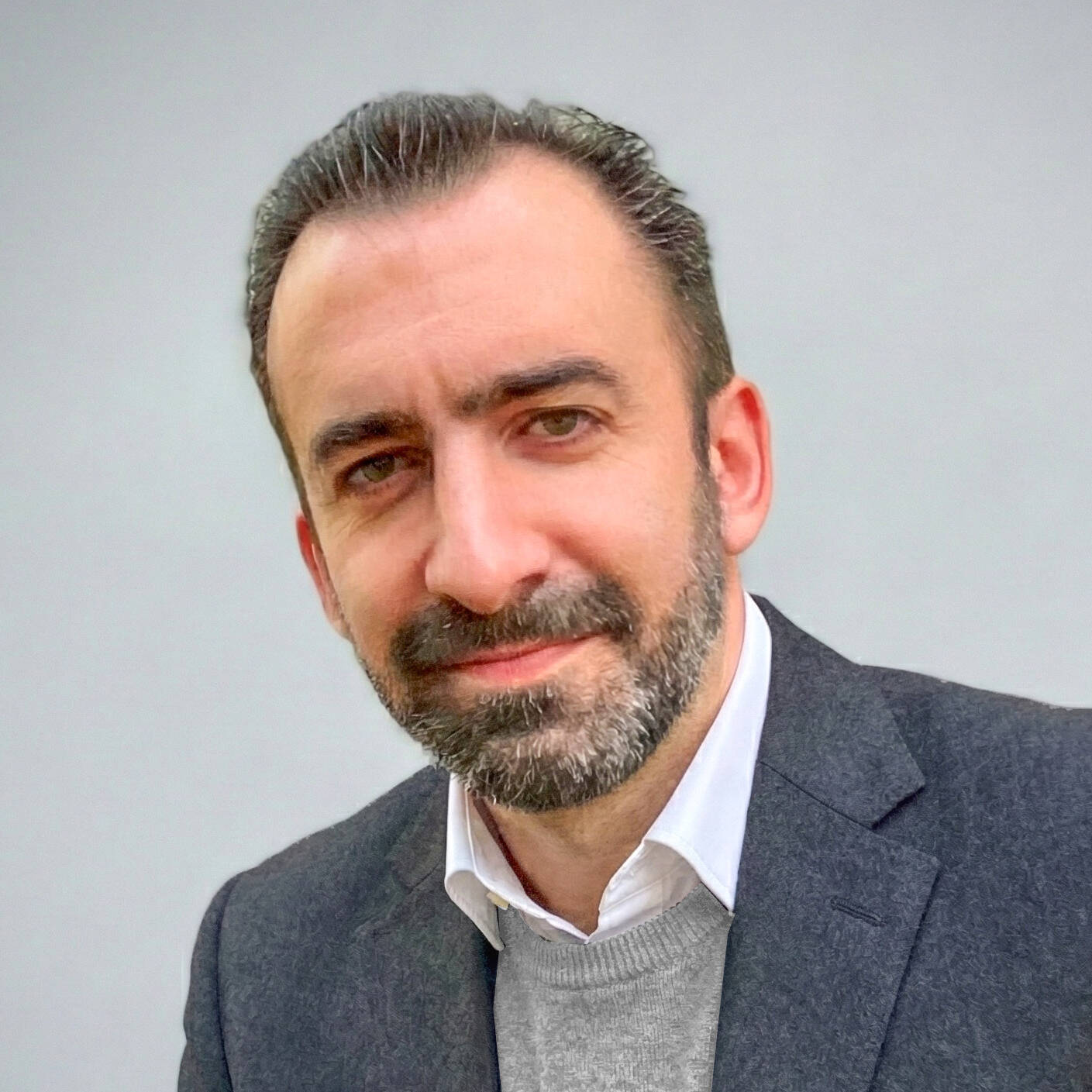 Ara Estepan-Sarkissian