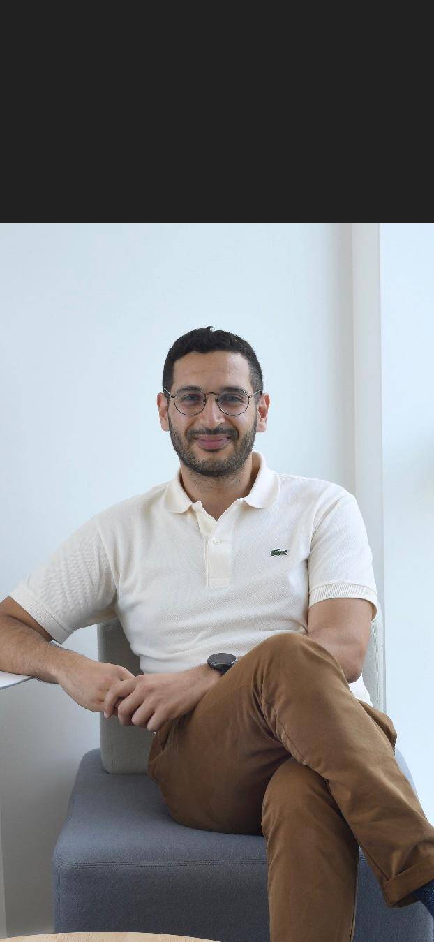 Hakim A. - Expert en veille stratégique et internationale