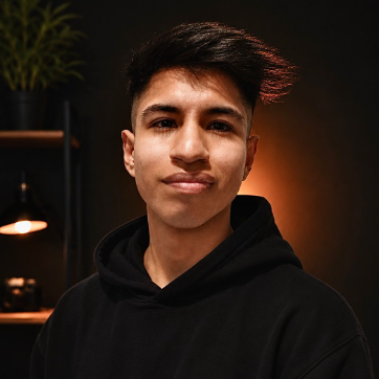 Santi Contreras - Diseñador y creador de contenido freelance