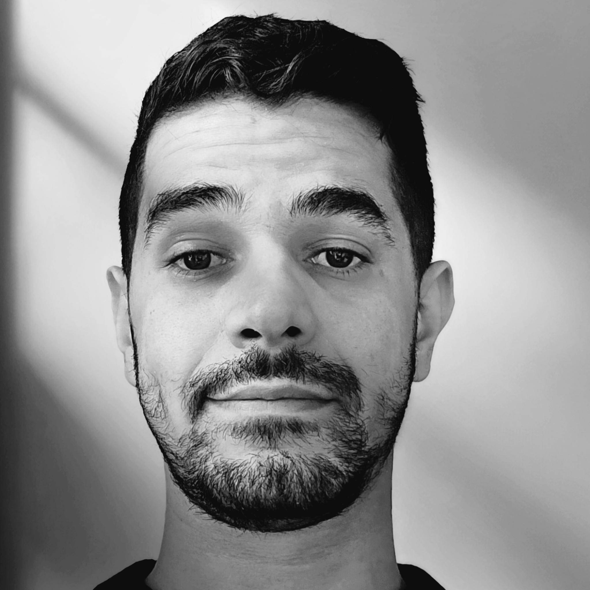 Yacine  - Cloud Engineer/Data Engineer/ DevOps/Dev Python