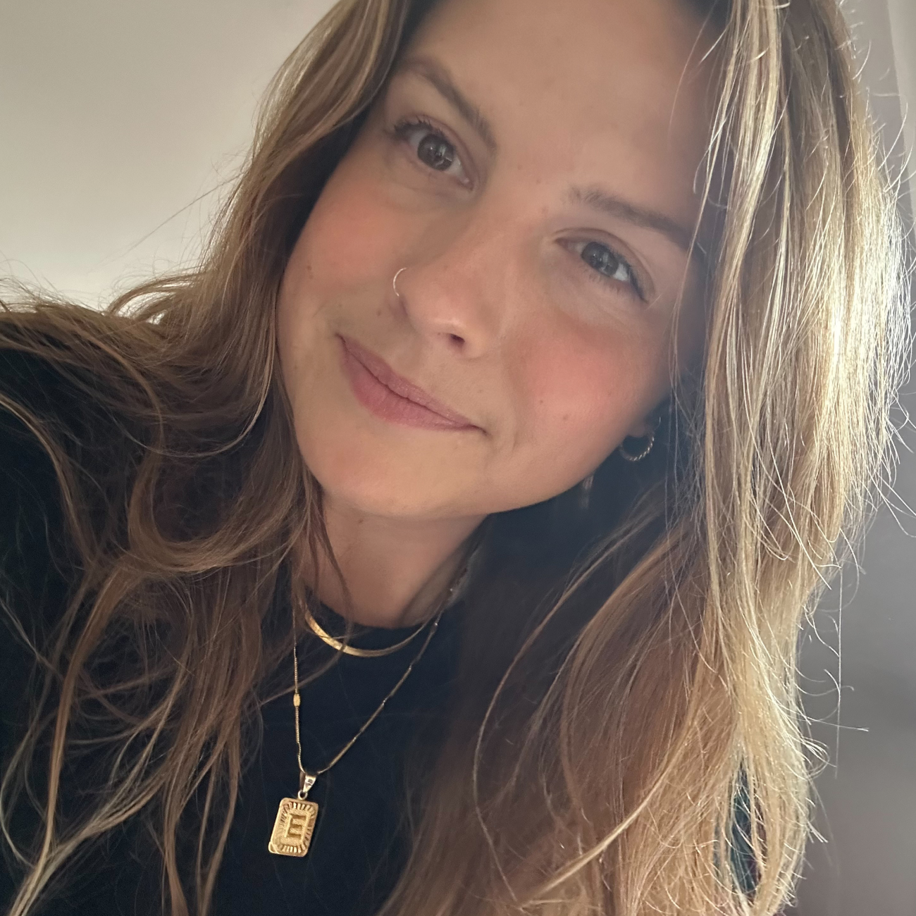 Elise B. - Digital & UI/UX Web Designer
