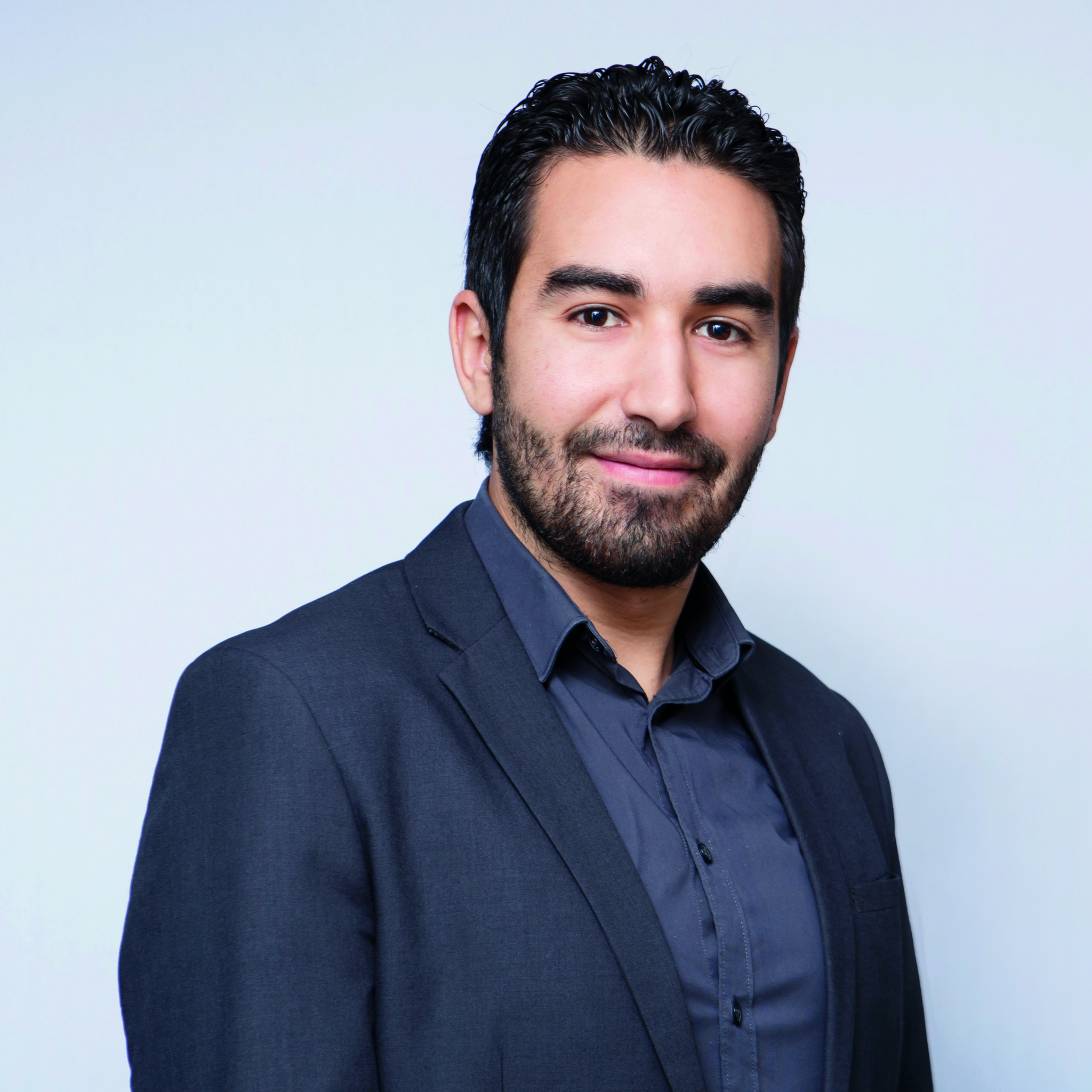 Omar Belkhyate - Senior Data & Business Intelligence Analyst