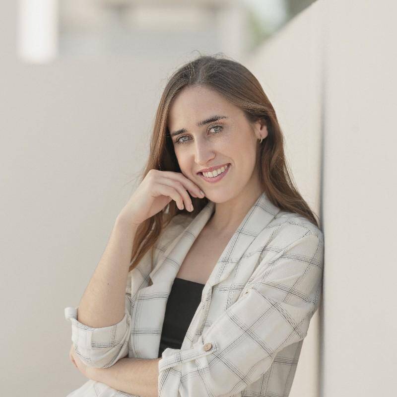 Victoria Z. - Project Manager Creativo