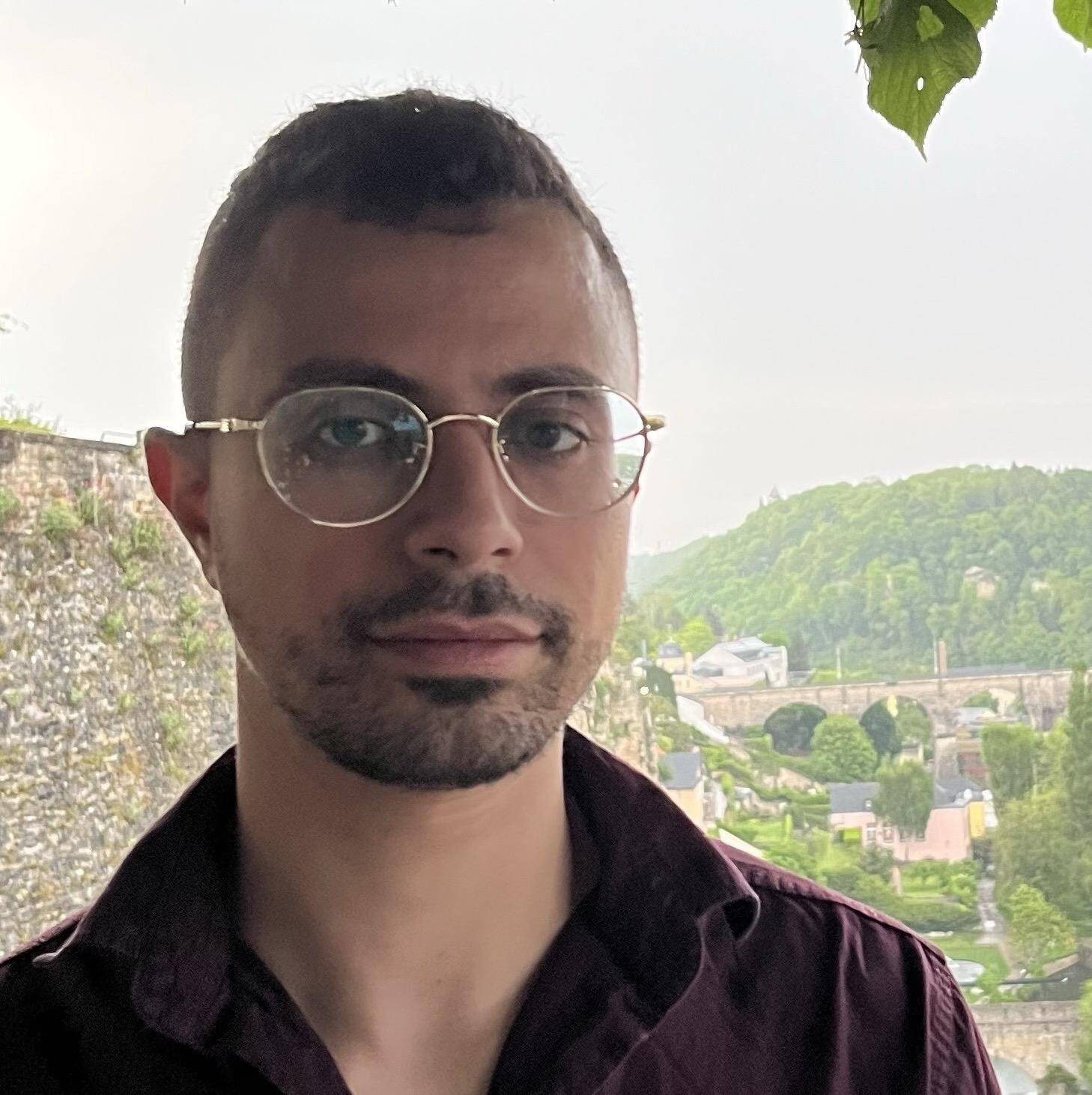 Abdessamed  - Développeur Fullstack Pragmatique
