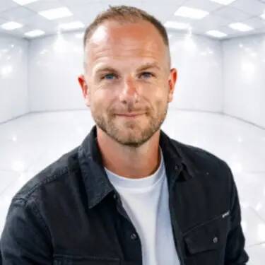 Logan Laug - Consultant sénior