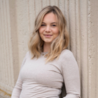 Anika  - Virtuelle Assistenz für Struktur & Backoffice