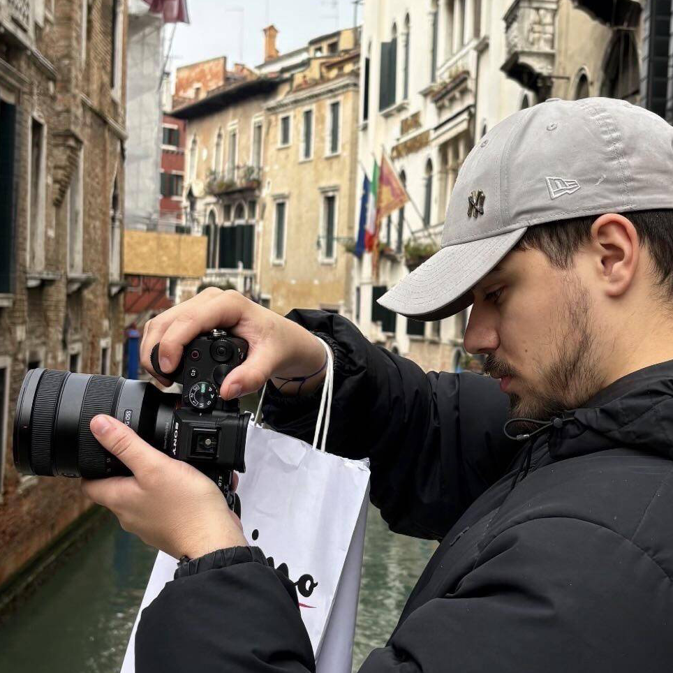 Raphael Davy - Monteur vidéo & Motion Designer 💻