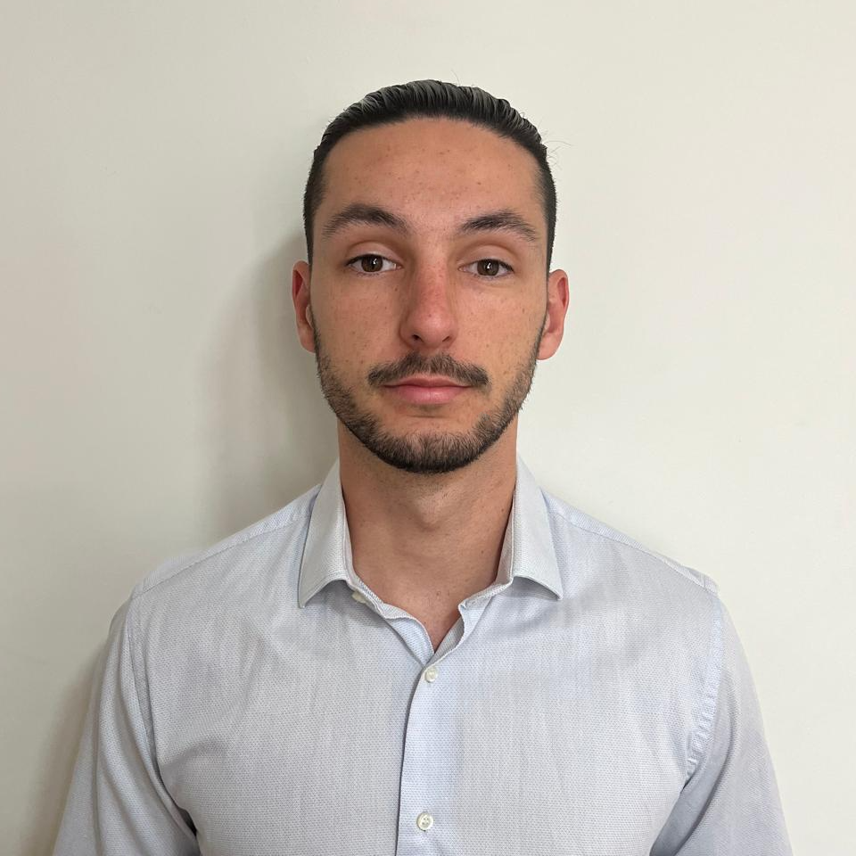 Carlos S. - Automatizaciones | n8n · IA · Integración de APIs