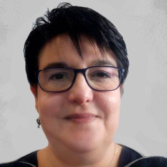 María V. A. - Asistente Virtual | Holded |Soporte Administrativo