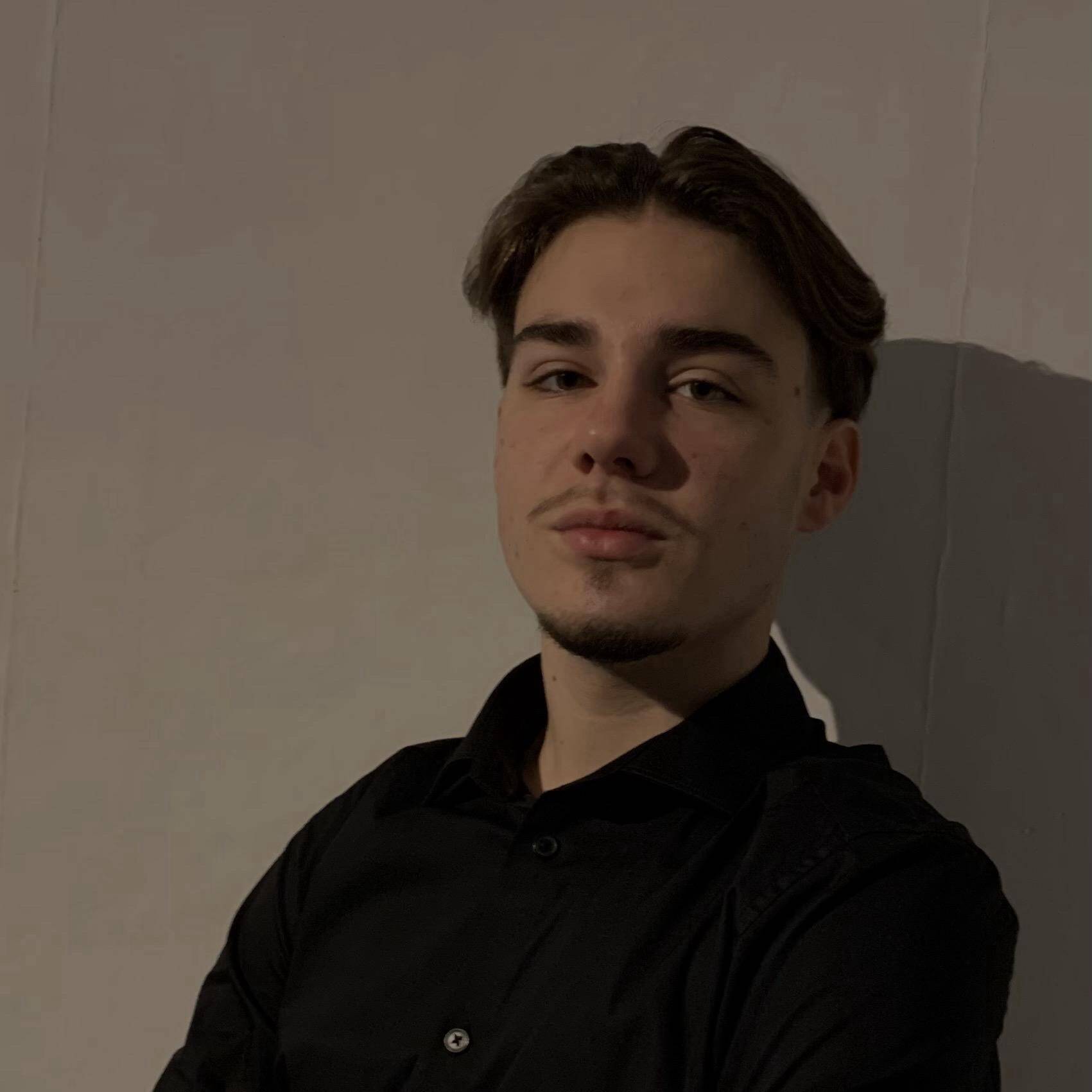Jonas  - Agent de salle en restauration
