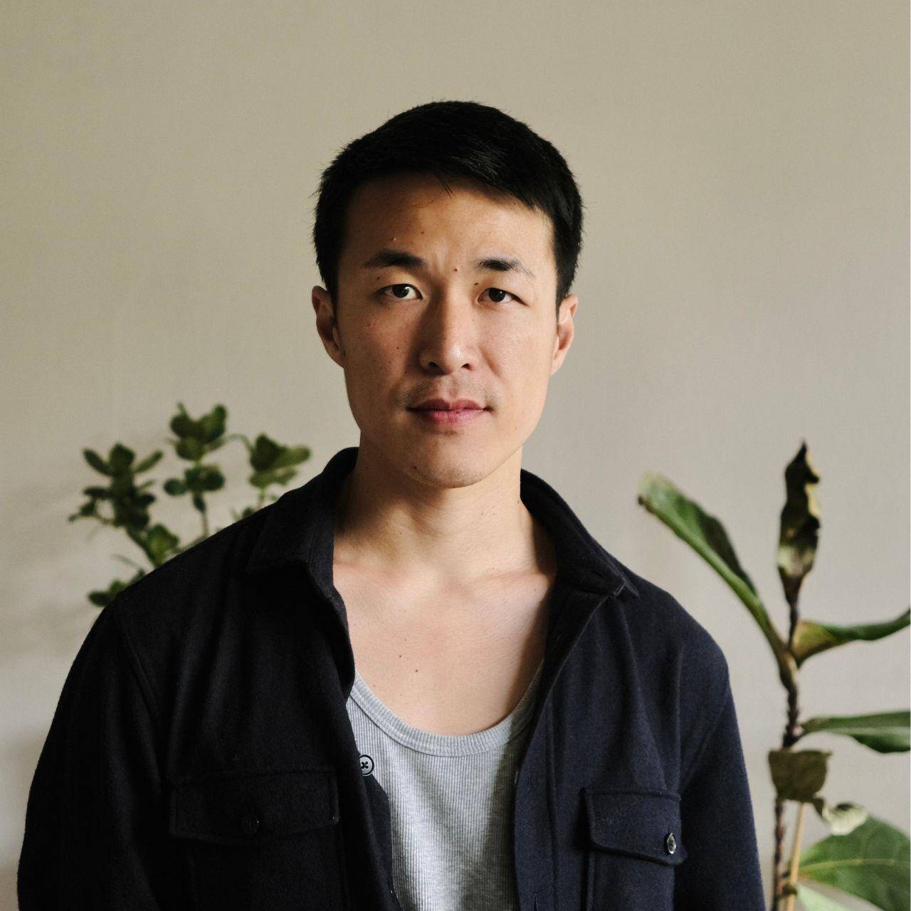 Chris Sengthong