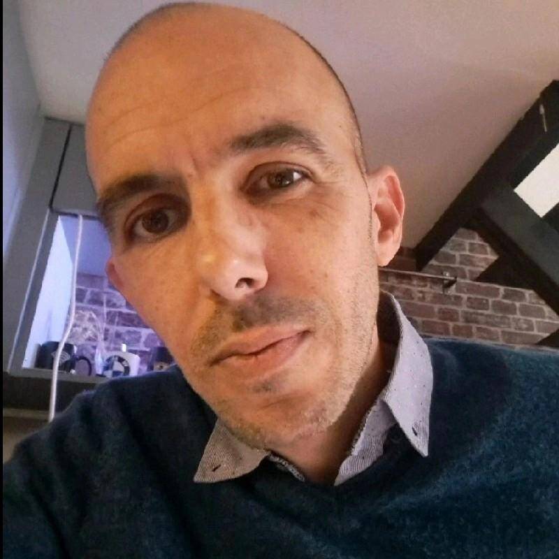Vincent Esteves - développeur fullstack wordpress laravel yii2 Symfo