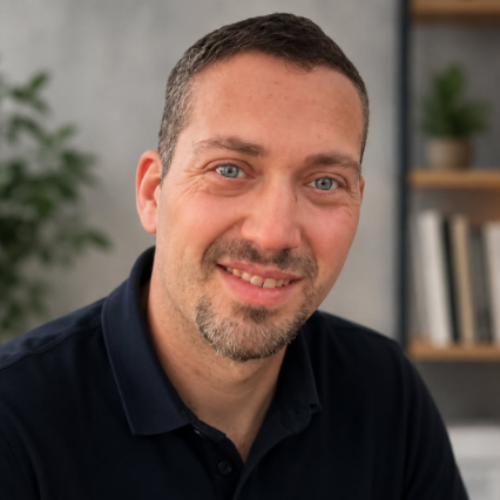 Mike Alavoine - Community Manager