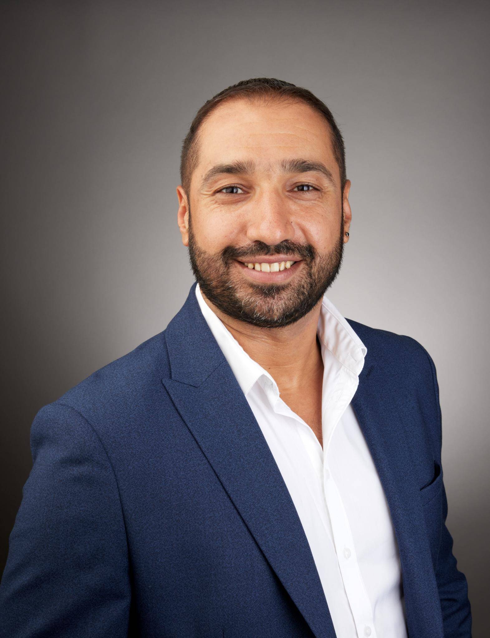 Nasser B.