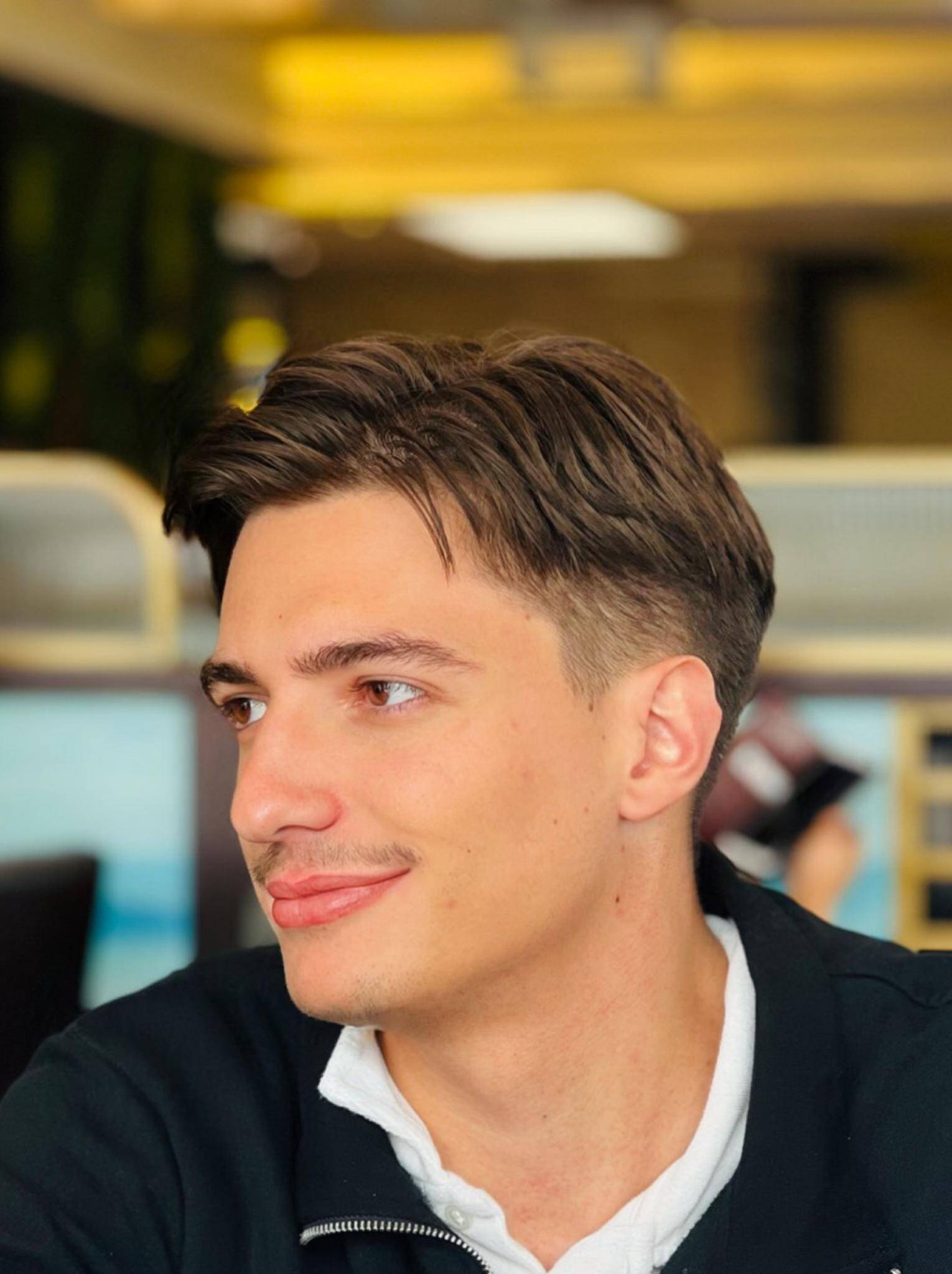 Ugo  - Data Analysten | Power BI, Tableau Software