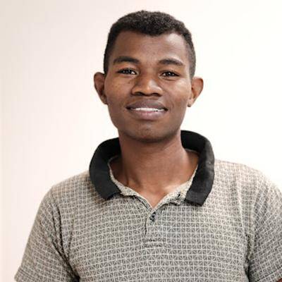 Nicka Rabearimamonjisoa - Assistant virtuel