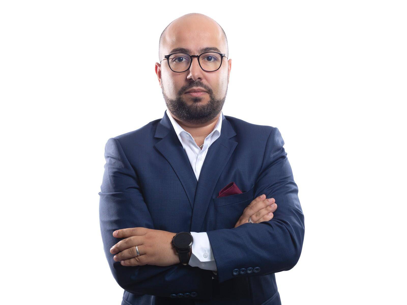 Lyes Kimouche - Chef de Projet IT / Product Owner senior