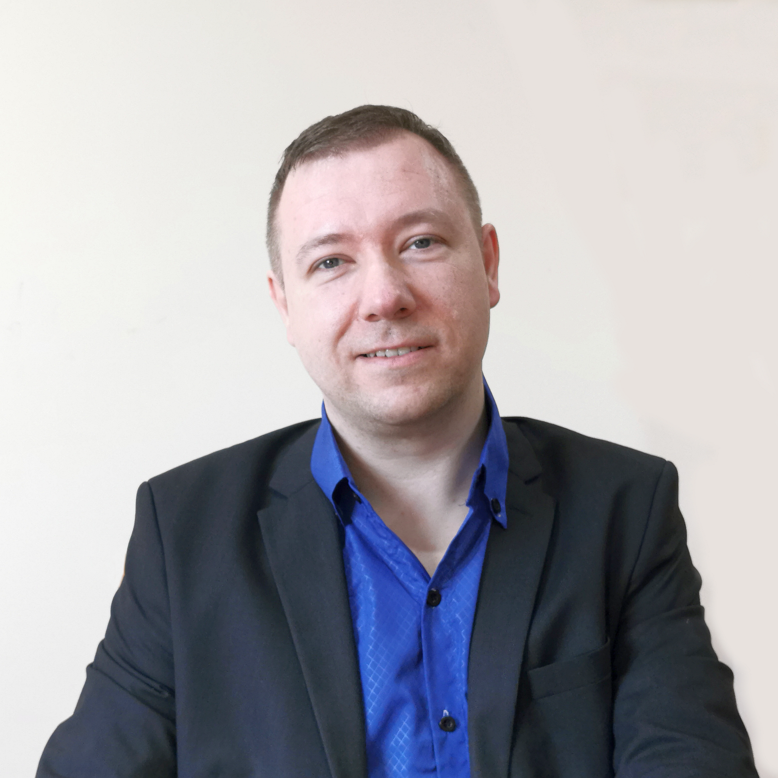 Damian C. - Automatisierung für KMU | API, LLM, n8n, KI Agent