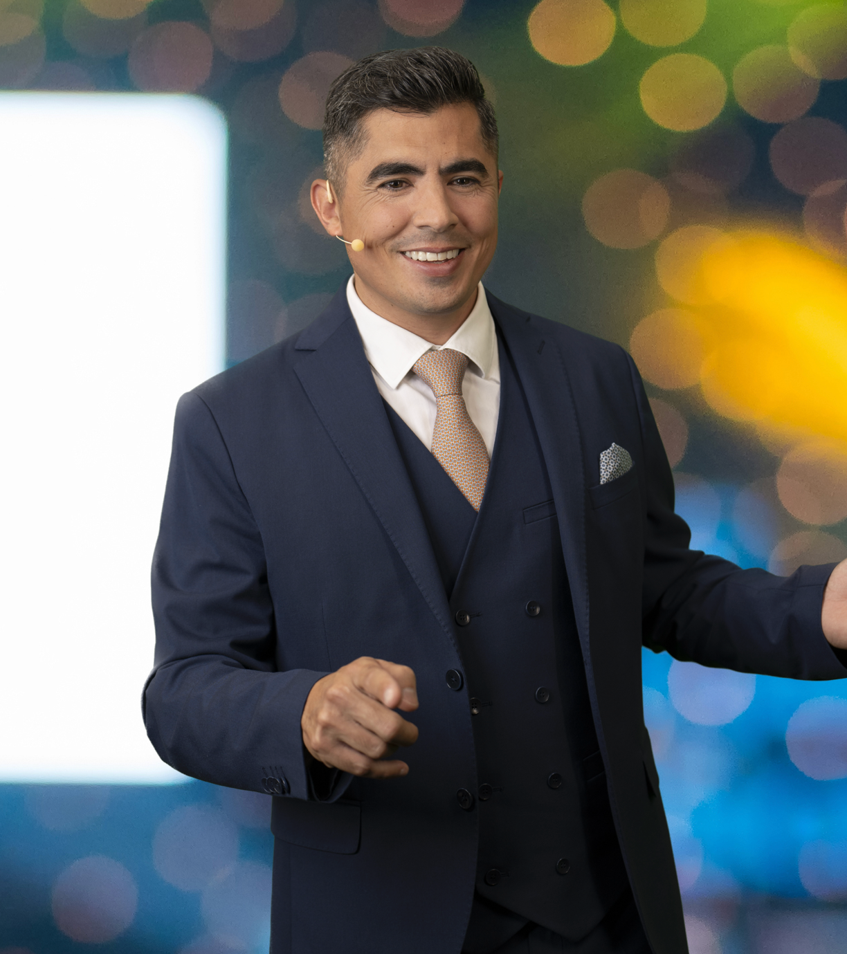Yoan B. - Consultant en développement commercial & stratégie