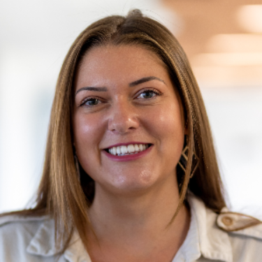 Valerie Mahieu - Social Media Marketeer | UGC Creator | Content