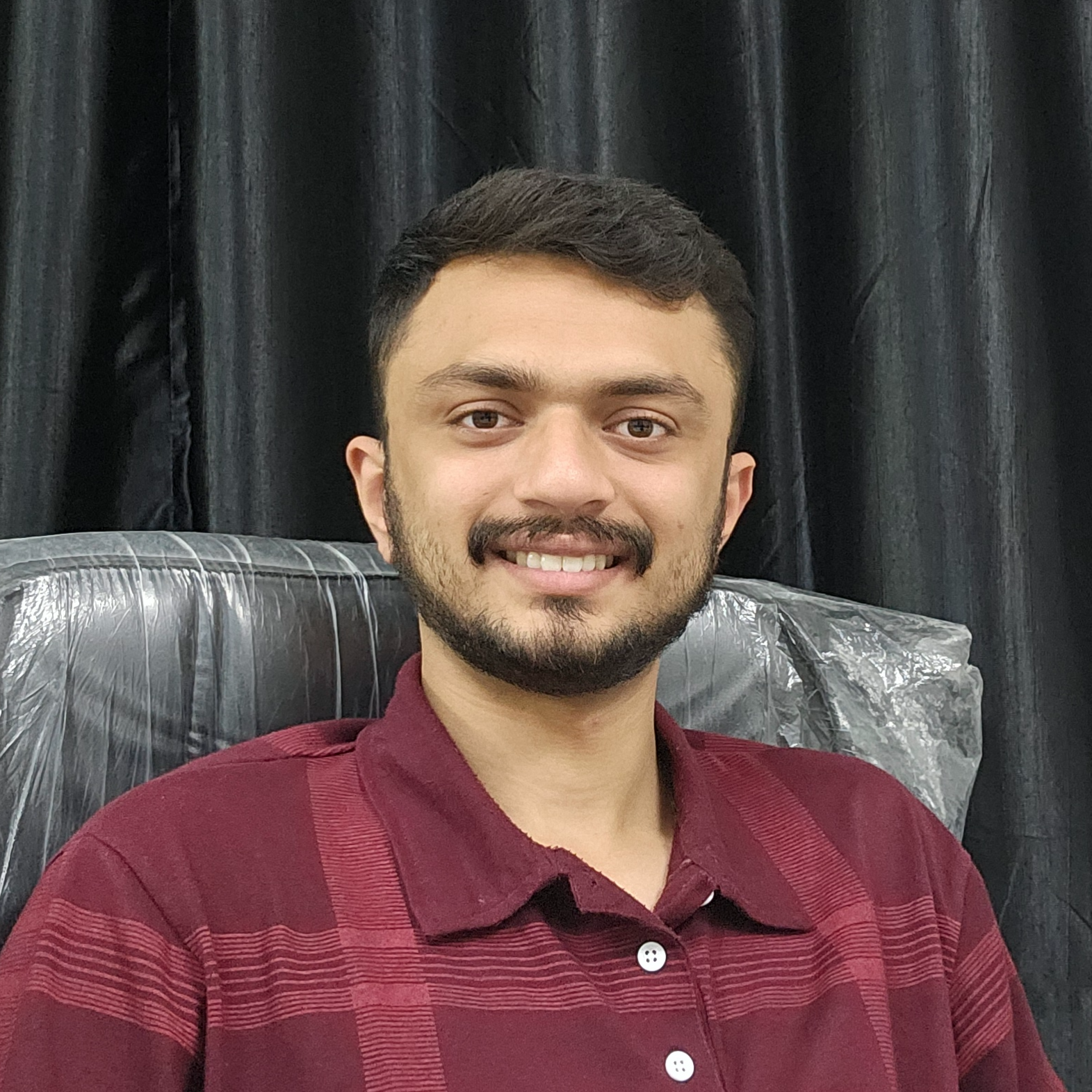 Dhrumil Bhayani - Full Stack, Mobile App Developer