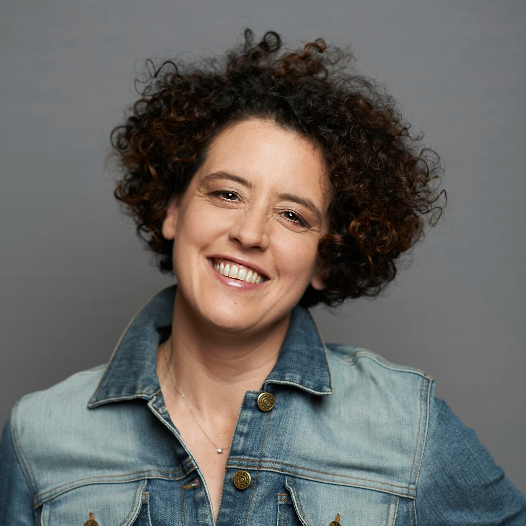 Maud Bourgeois - Productrice - Réalisatrice - Monteuse vidéo 