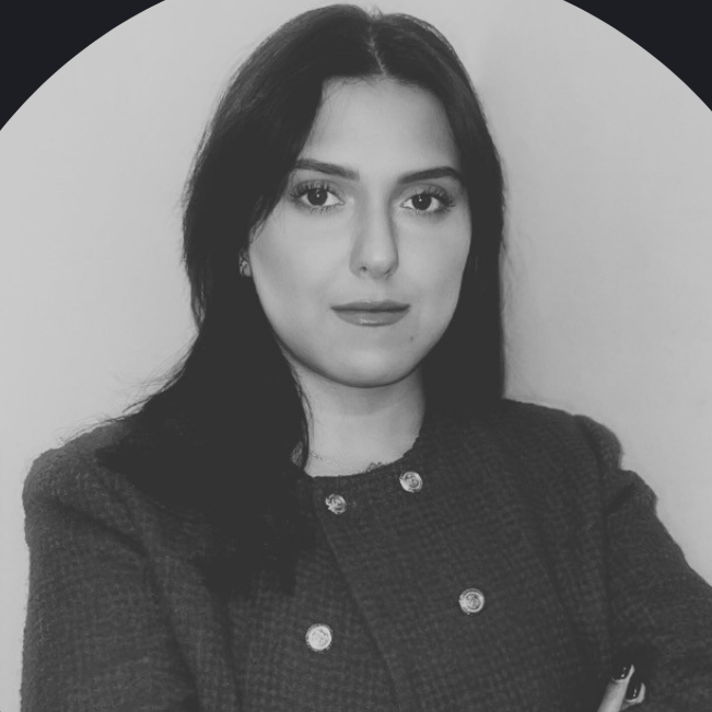 Salma Oukacha - Campaign Manager & Analyste