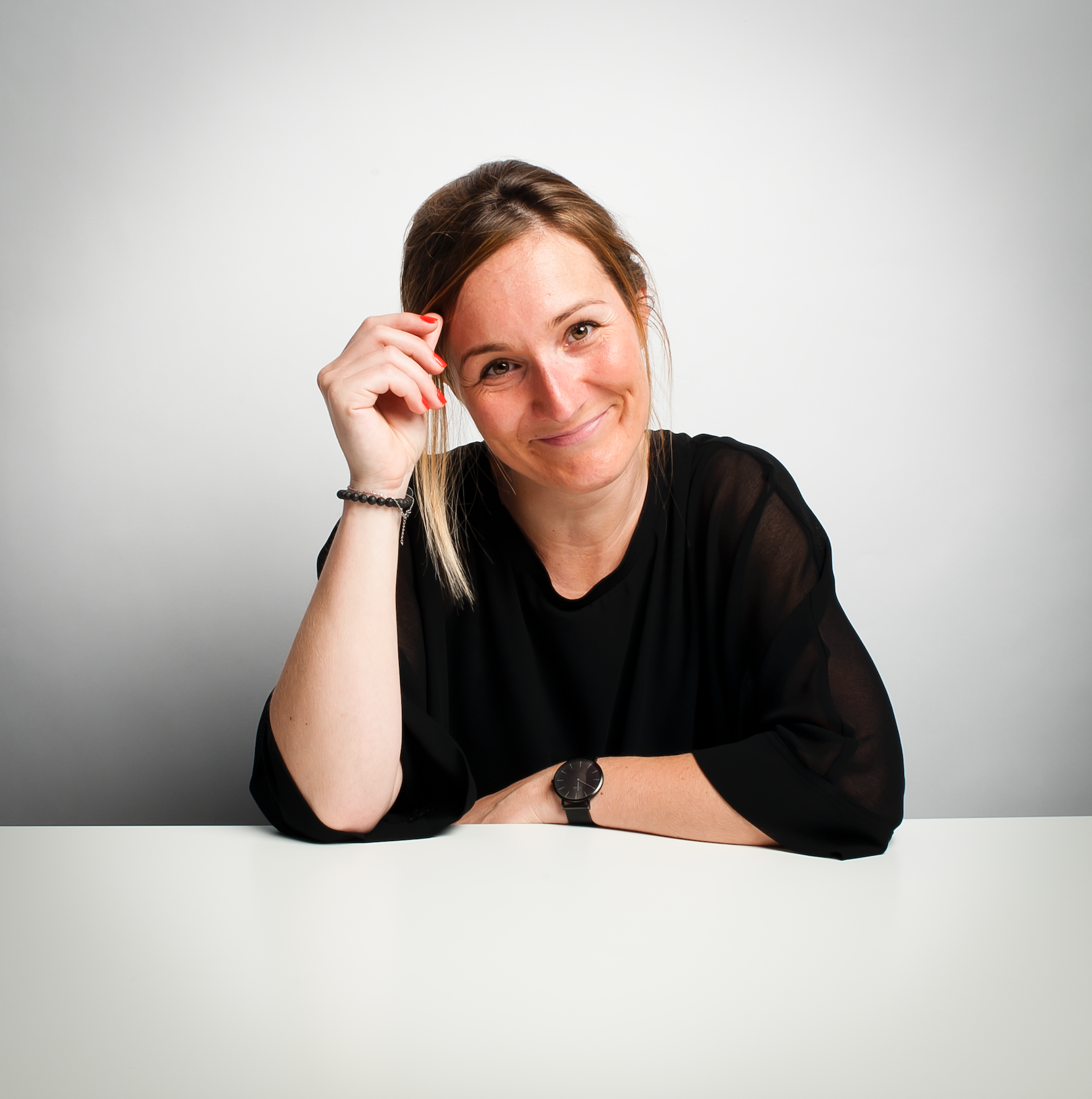 Caroline S. - Senior UX/UI Designer | Product Strategy I Brand