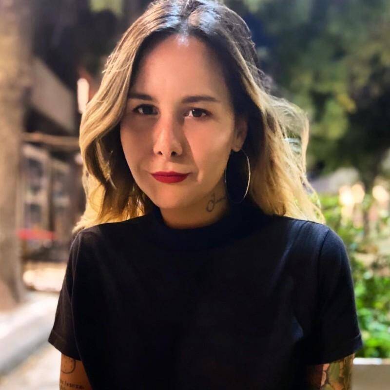 Carolina M. - Senior UX/UI Product Designer