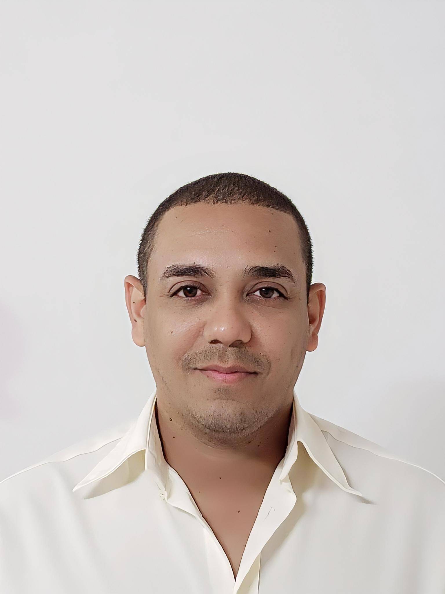 Yusnier F. - Desarrollador Full Stack Senior
