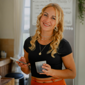 Sophia  - Email marketing Manager