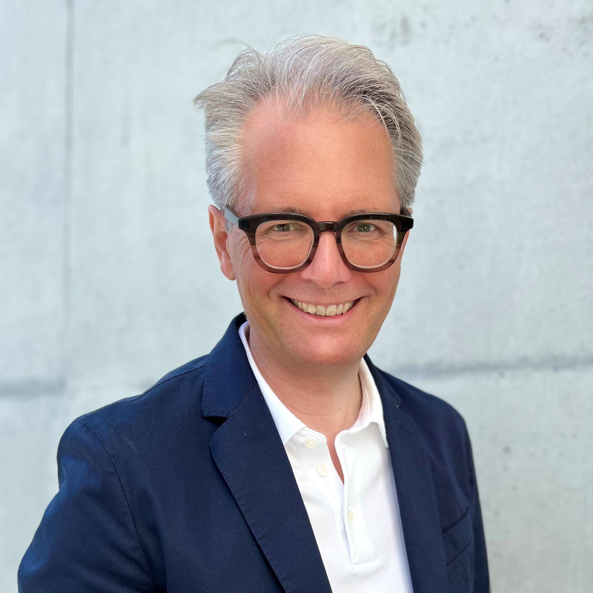 Dr. Oliver Krause