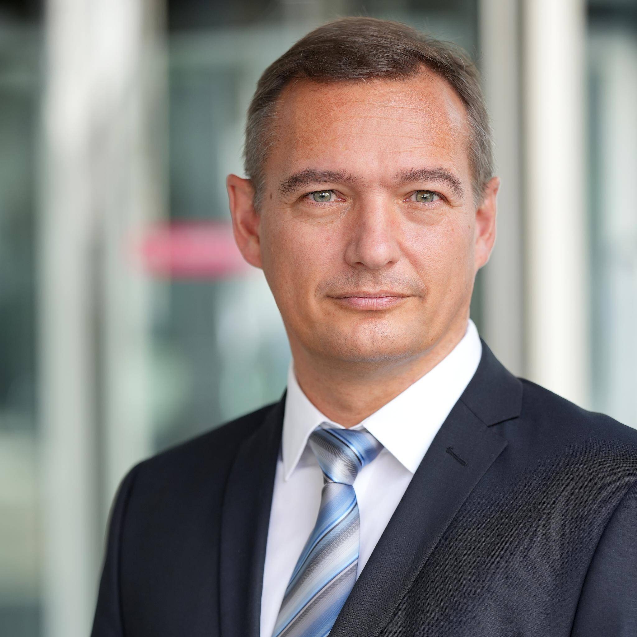 Dr. Olaf Schmickler - Management Consultant / Interim Manager für S&OP