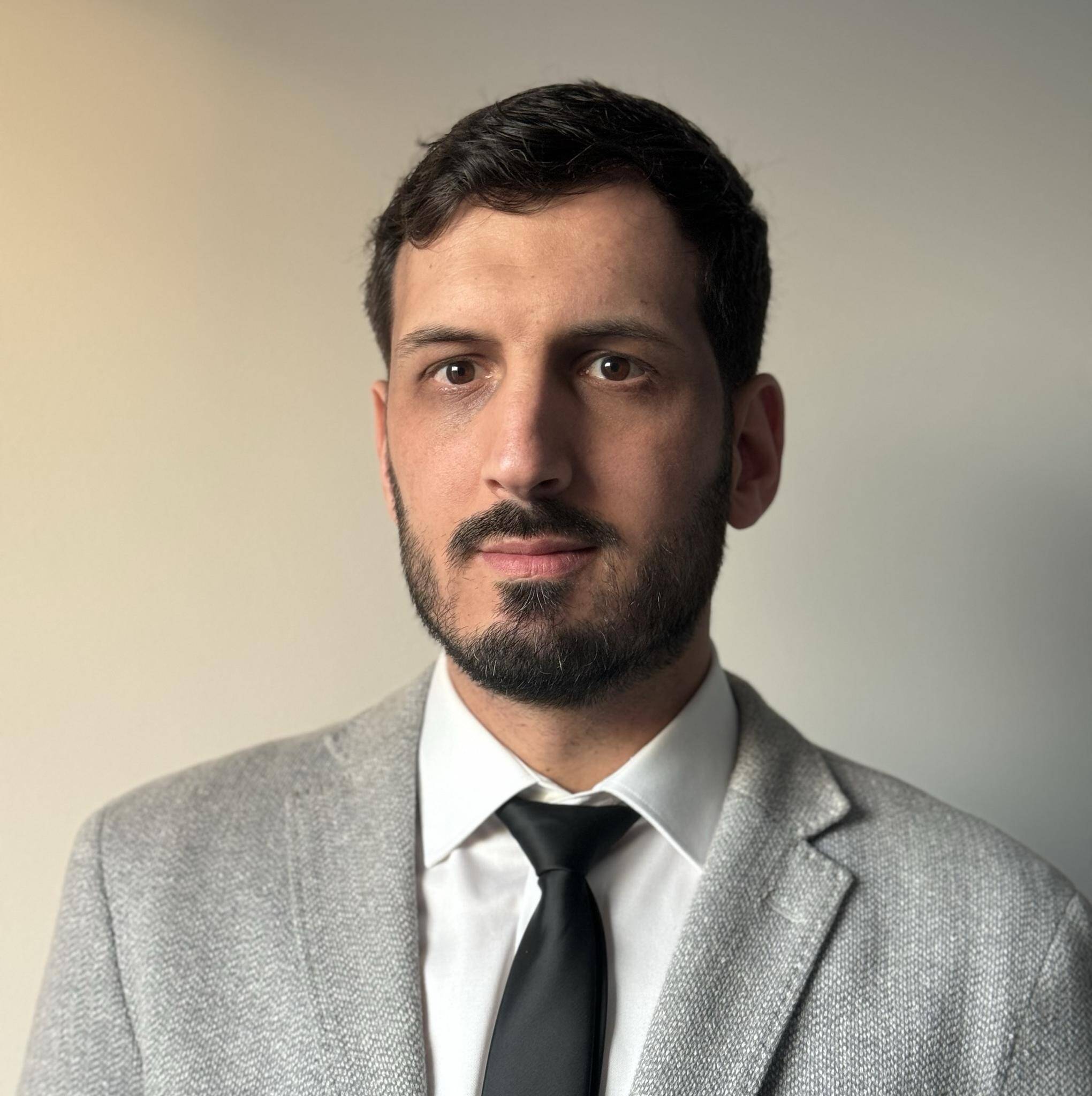 Ismaël Mehroug - Expert en stratégie d'entreprise