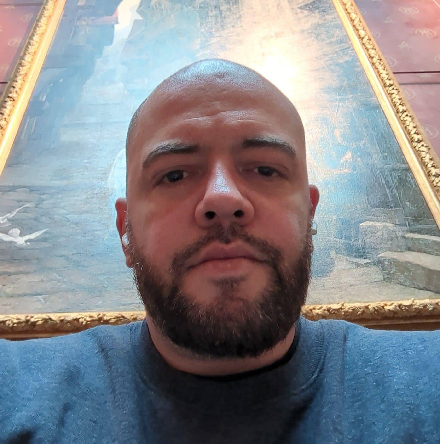 Etienne L. - Cybersecurity - Artificial Intelligence Consultant