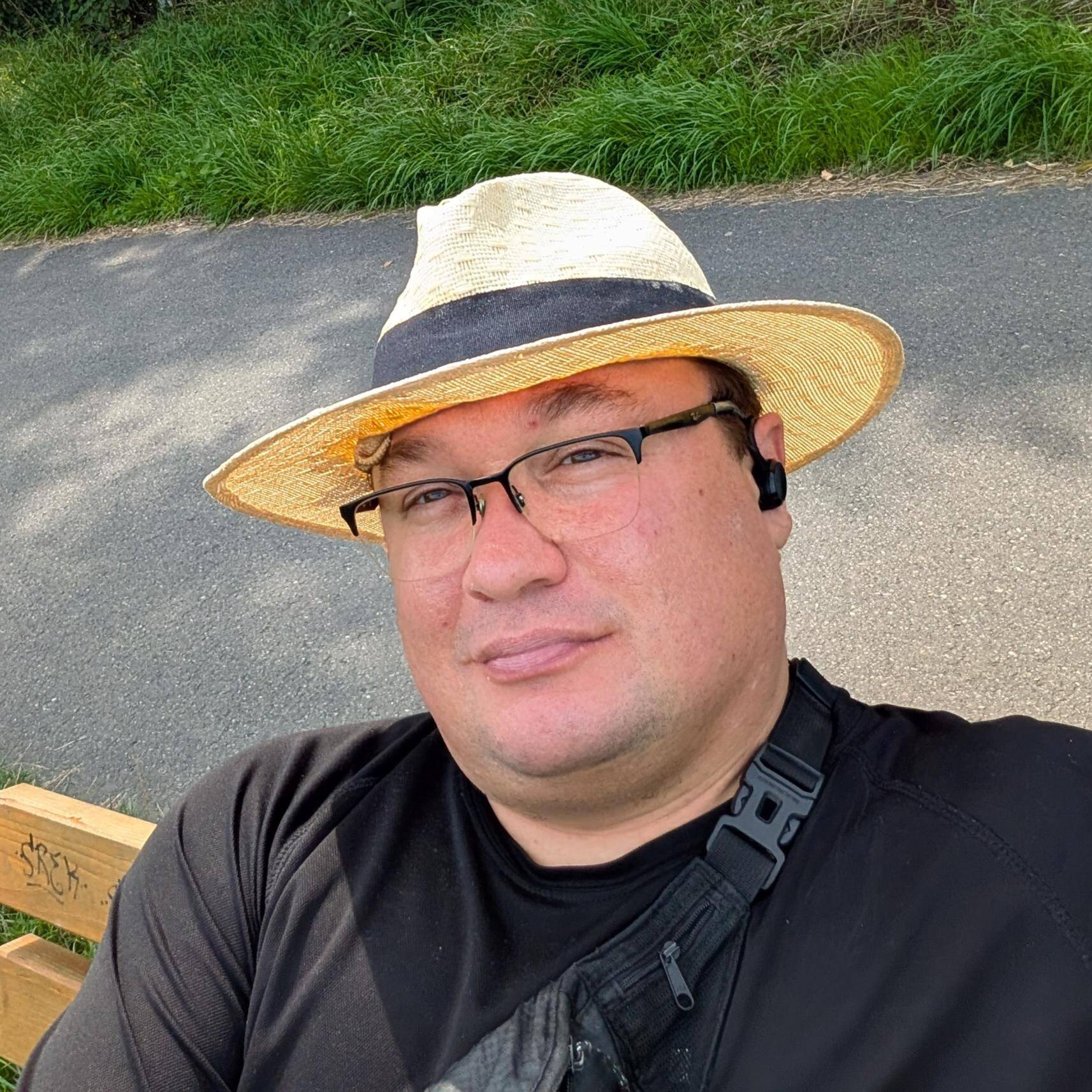 Alexander Benisch - DevOps Engineer & Python Developer