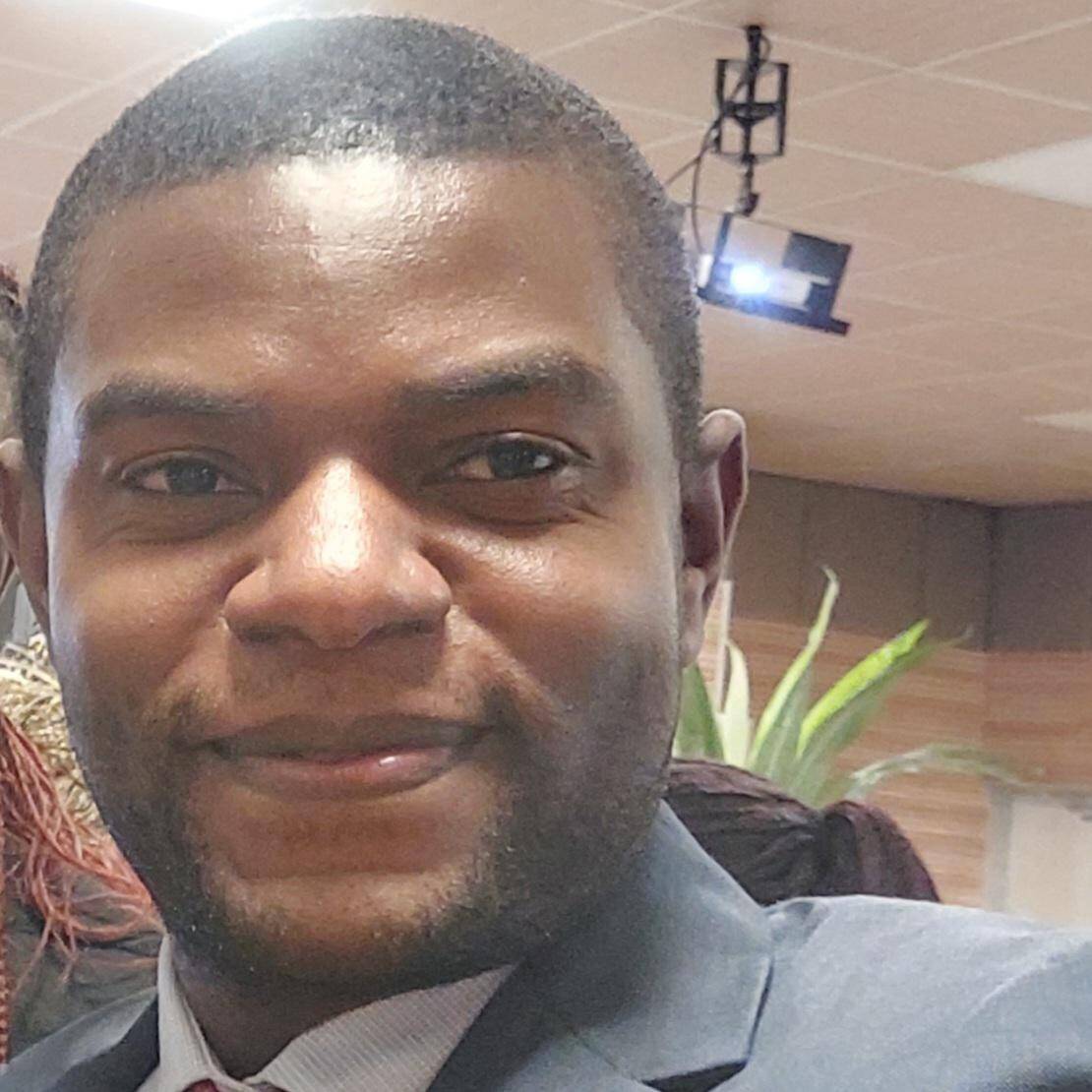 Francis Sugewe - Consultant ERP IFS Senior