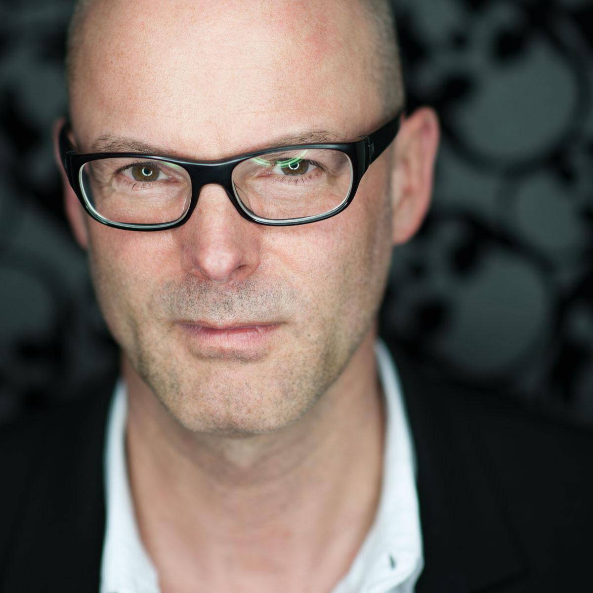Ingo Fischer - communcation +design +code
