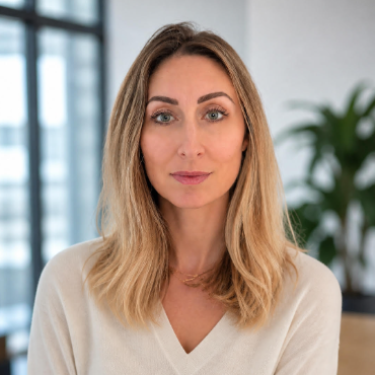 Isabelle  - Senior Project Manager | IT Transformation | +8xp