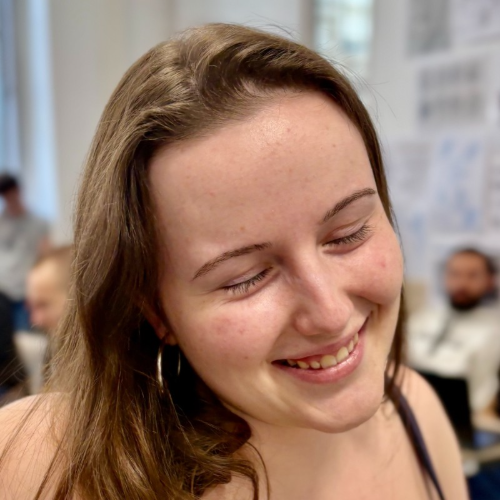 Léa Pouthier - Gameplay & UI Programmer